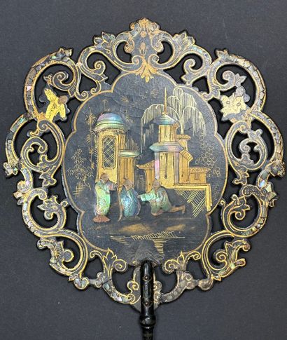 Pair of hand screens, France, circa 1870-1880
Two...