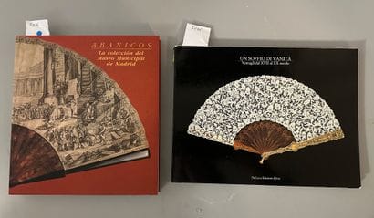 Two books in Spanish and Italian on fans:...