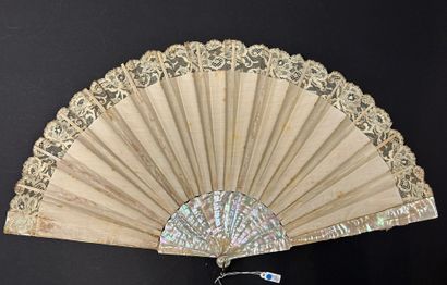 The little fish, France, circa 1890-1900
Folded...