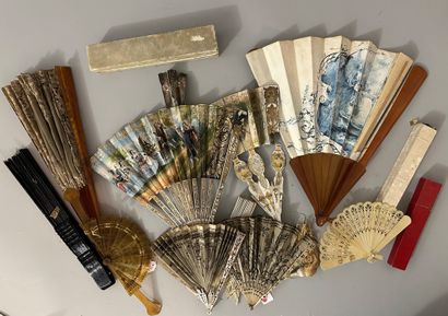 Set of damaged fans. 18th-19th centuries