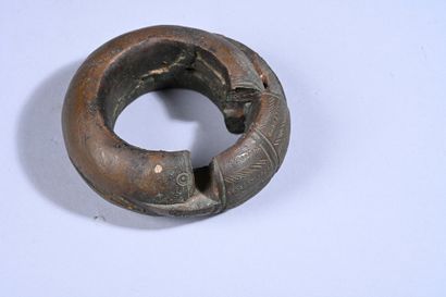 Baoulé anklet, Ivory Coast
Metal, Brass
Baoulé...