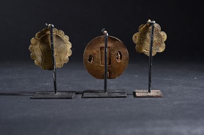 Three circular pendants Akan, Ghana
Brass
Circular...