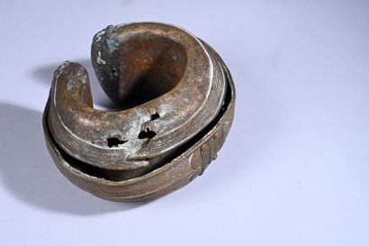 Baule anklet, Ivory Coast
Metal, Brass
Covered...