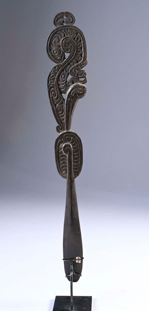 Spatula with scrolled handle, Vakuta Island....