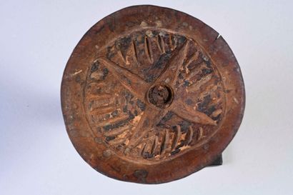 Papua New Guinea spinning top
Wood
Carved...