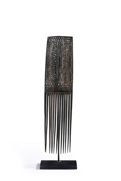 Iles d'Entrecasteaux comb
Late 19th-early...