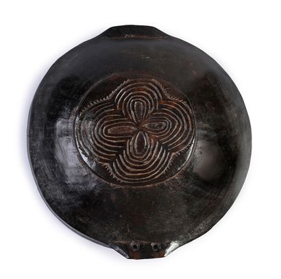 Ceremonial food dish, Murik Lake area -
Prince...