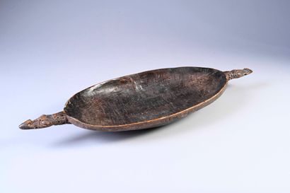 Middle Sepik Cous Dish, Papua New Guinea

Carved...