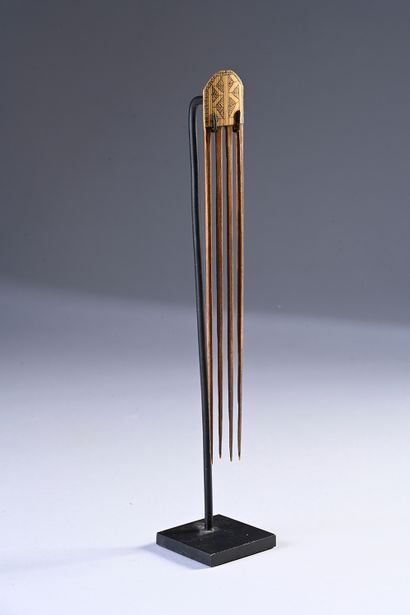 Kanak comb, New Caledonia
Bamboo
Height:...