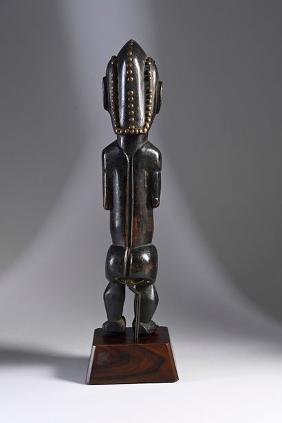 Statue, Fang, Gabon
Wood
Height: 45 cm

Provenance:...