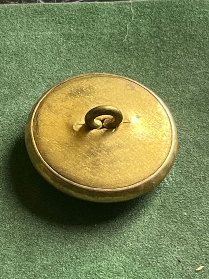 NIE. Bouton de tenue de l’équipage Fontenay...