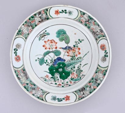 Porcelain dish decorated with aquatic plants...