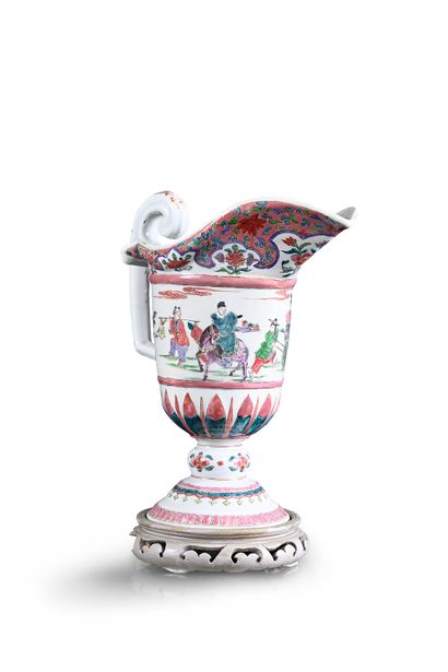 Rare porcelain stock ewer decorated in famille...