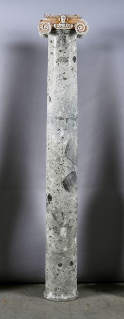 Suite of four columns in antique green marble....