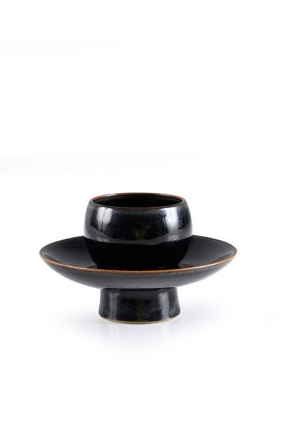 CHINA, Song Dynasty
Rare yaozhou stoneware...
