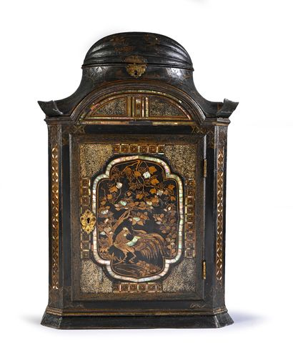 Small Namban cabinet in Japanese lacquer,...