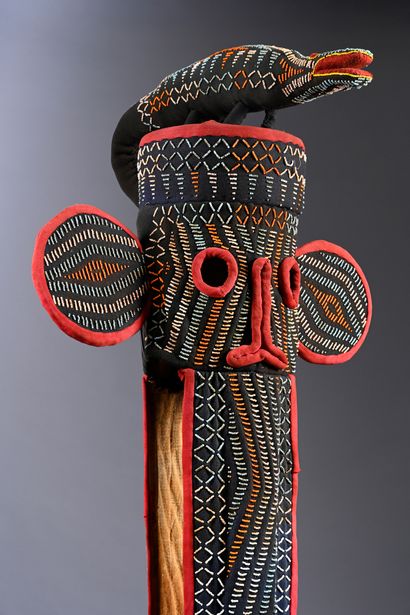 Bamiléké elephant mask, Cameroon
Wood, fabric,...