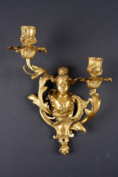 Suite of four Chinese-style sconces, 
in...