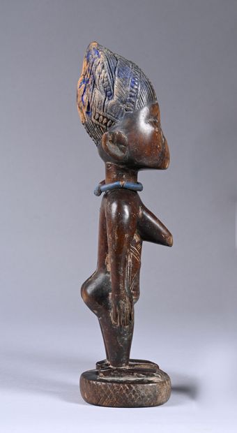 Female statuette, Ibeji era, Yoruba (Oyo)...