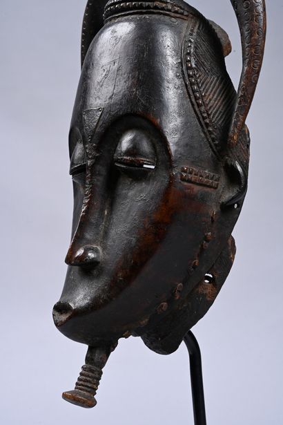 Gyè mask, Yaouré, Ivory Coast 
Wood, dark...
