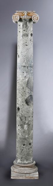 Suite of four columns in antique green marble....