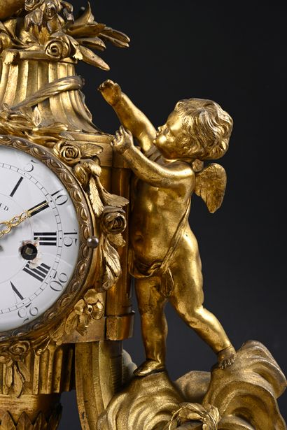 Chased and gilded bronze clock, the movement...
