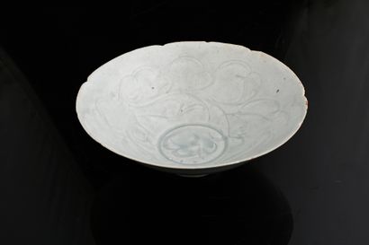 CHINA, Song Dynasty
Qingbai porcelain bowl
Mounted...