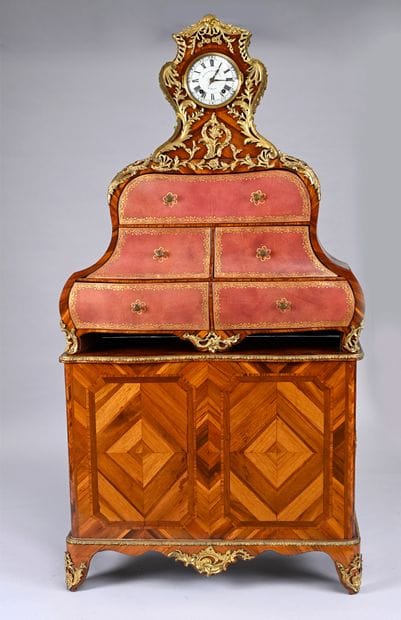 Violoné-shaped cardboard clock cabinet, with...
