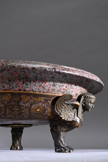 Beautiful Paris porcelain bowl in imitation...