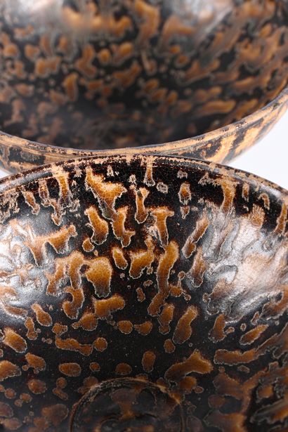 CHINA, Song Dynasty
Set of two Jizhou glazed...