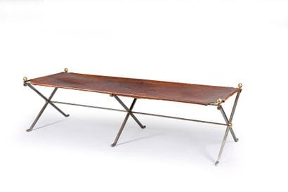 Resting bed in brushed steel, brass balls,...