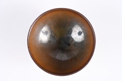 CHINA, Song Dynasty
Stoneware bowl
Mounted...