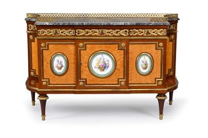 Mahogany and lemon-tree veneered chest of...