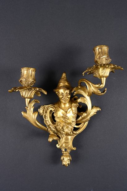 Suite of four Chinese-style sconces, 
in...