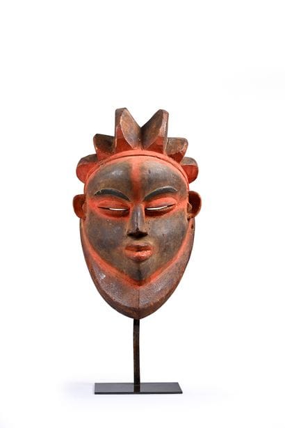 Punu mask Gabon
Wood, natural red padouk...