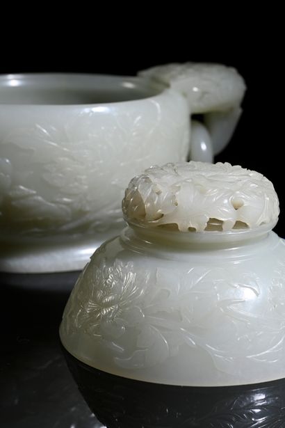 CHINA, 18th century
Rare and important covered...