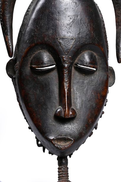 Gyè mask, Yaouré, Ivory Coast 
Wood, dark...