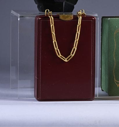 Innovation pour Guerlain – (1950) Sac « boudoir...