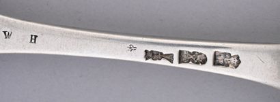 Lot de 5 fourchettes en argent et d'une cuillère,...