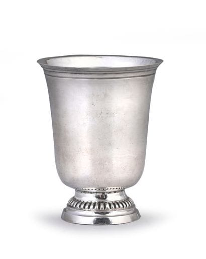 Timbale en argent (950°/°°) de forme tulipe,...
