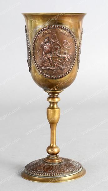 TRICENTENAIRE DES ROMANOFF. Coupe d'honneur...