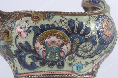 KOVCH EN VERMEIL ET EMAUX POLYCHROMES CLOISONNES....