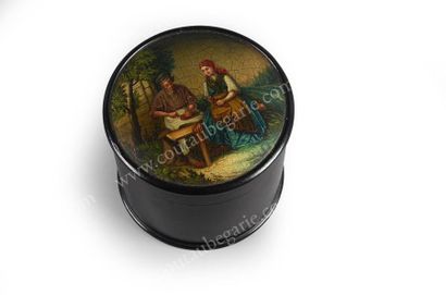 BOITE A THE EN PAPIER MACHE LAQUE NOIR. De...