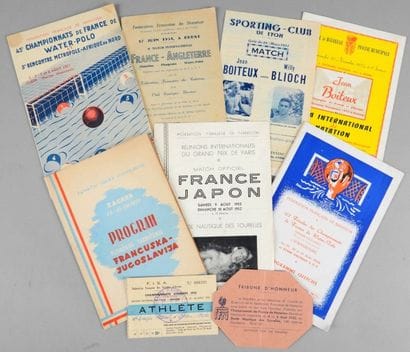 Ensemble de 14 programmes de Championnat...