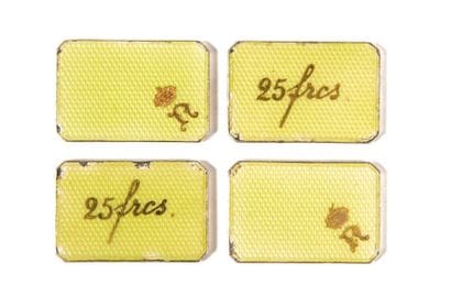 Ensemble de quatre jetons de 25 francs, servant...