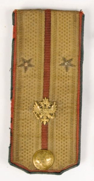 Patte d'epaule de sous-lieutenant. Avec bouton...