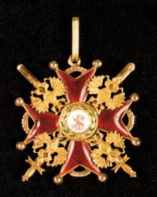 Croix de Saint-Stanislas en or et email,...