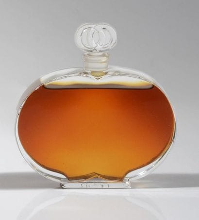 Silka - (années 1920)
Rare flacon en cristal...