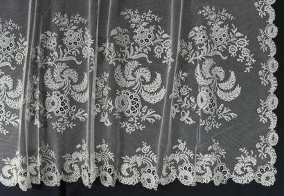 Voile de mariée en fine application d’Angleterre,...