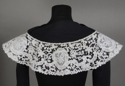 Col berthe en dentelle Duchesse de Bruges...